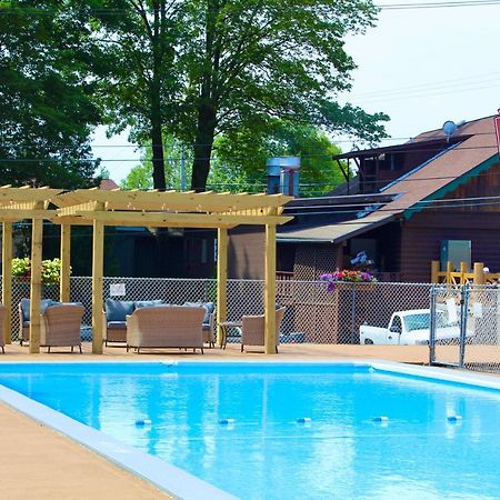 Motel Montreal เลคจอร์จ ภายนอก รูปภาพ