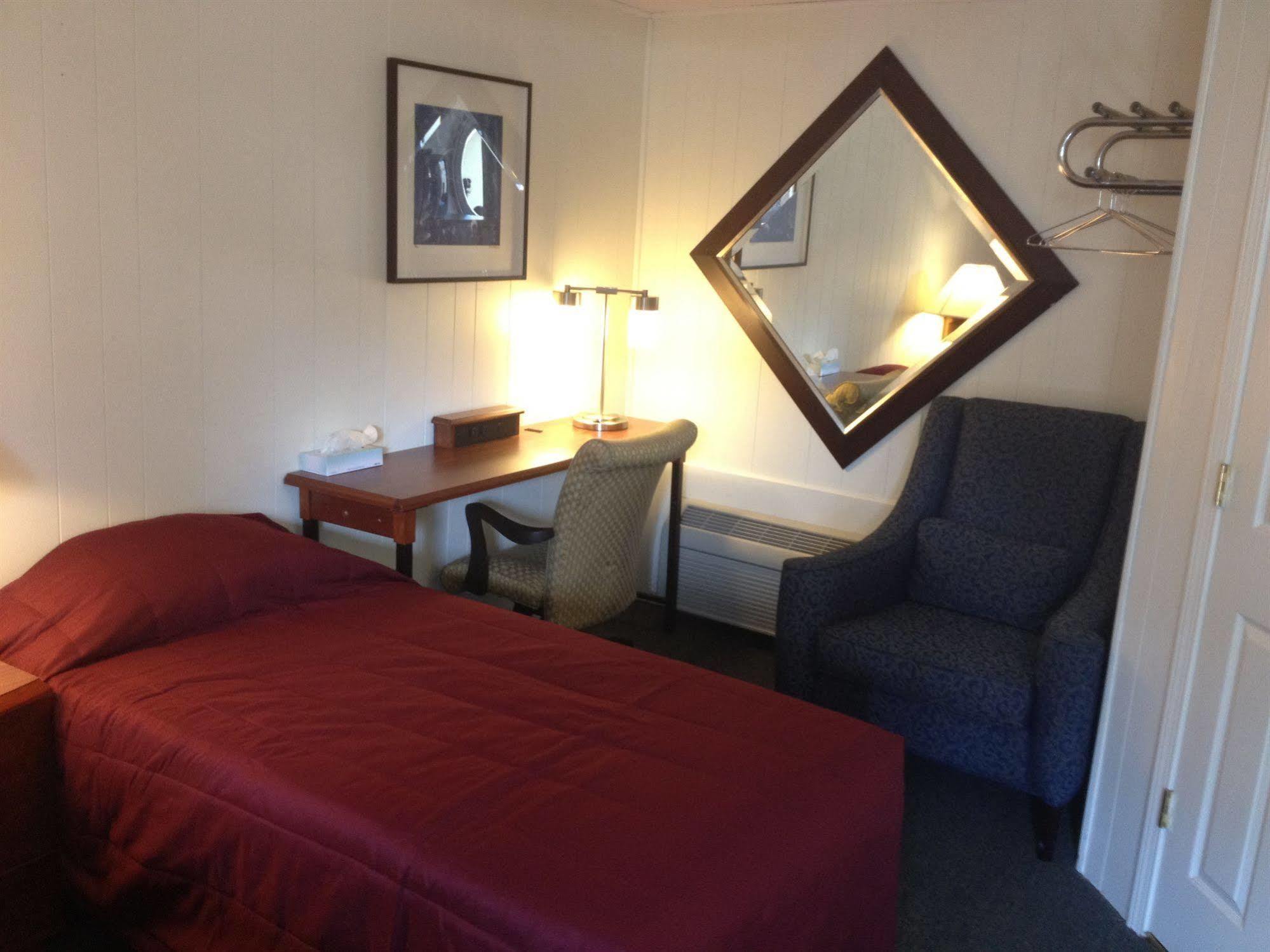 Motel Montreal เลคจอร์จ ภายนอก รูปภาพ