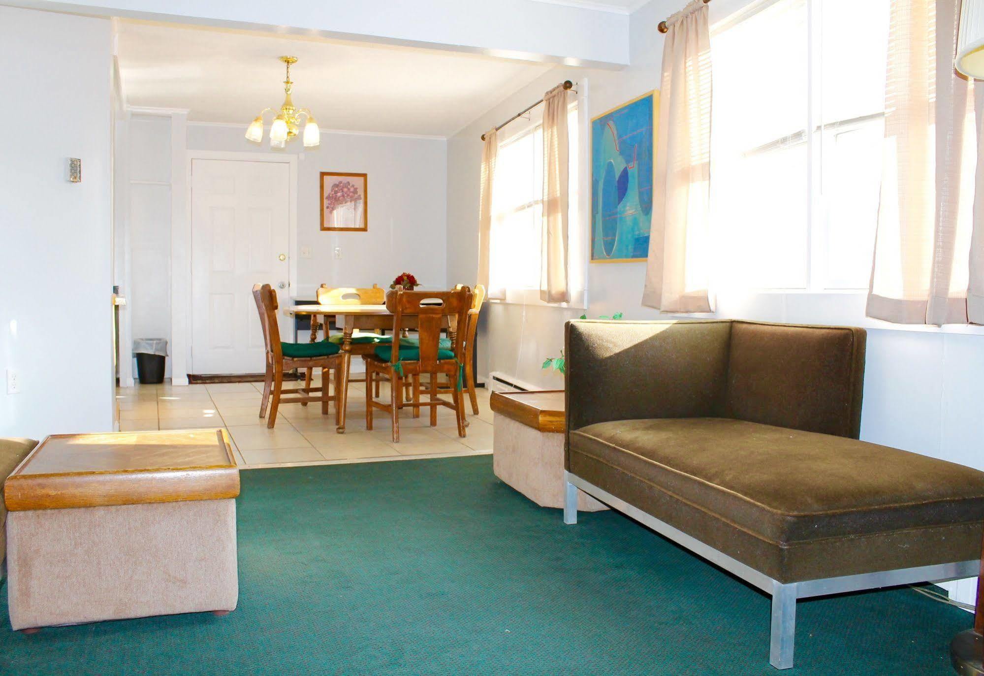 Motel Montreal เลคจอร์จ ภายนอก รูปภาพ